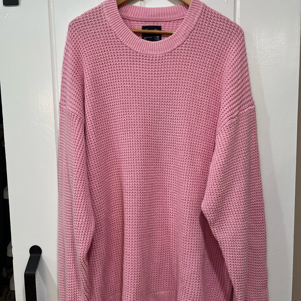 Abercrombie & Fitch Light Pink Sweater